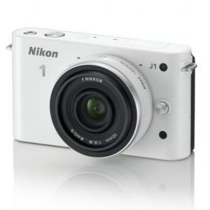 Nikon V1 with 10mm 2.8 lens - Image 1